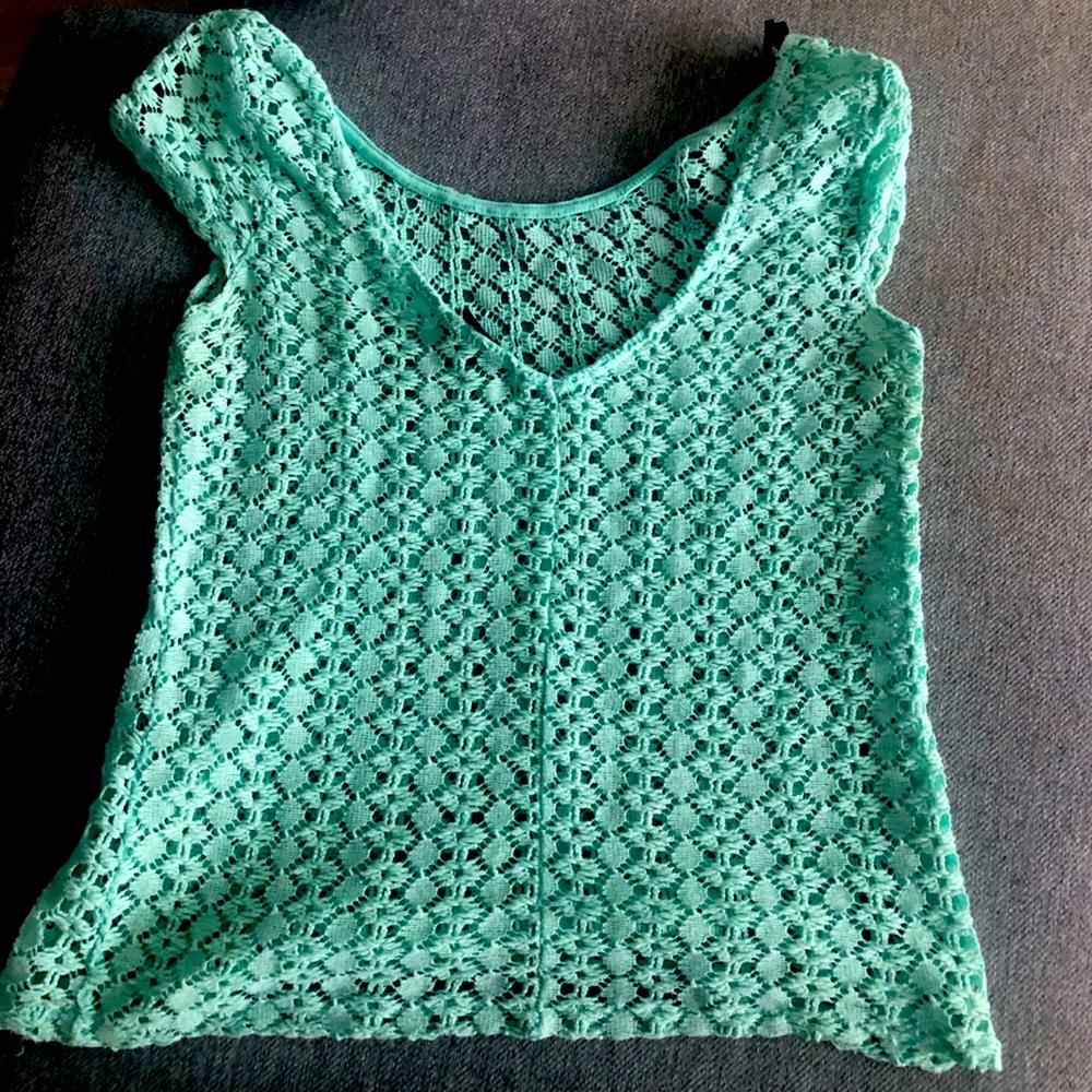 Green see through crop